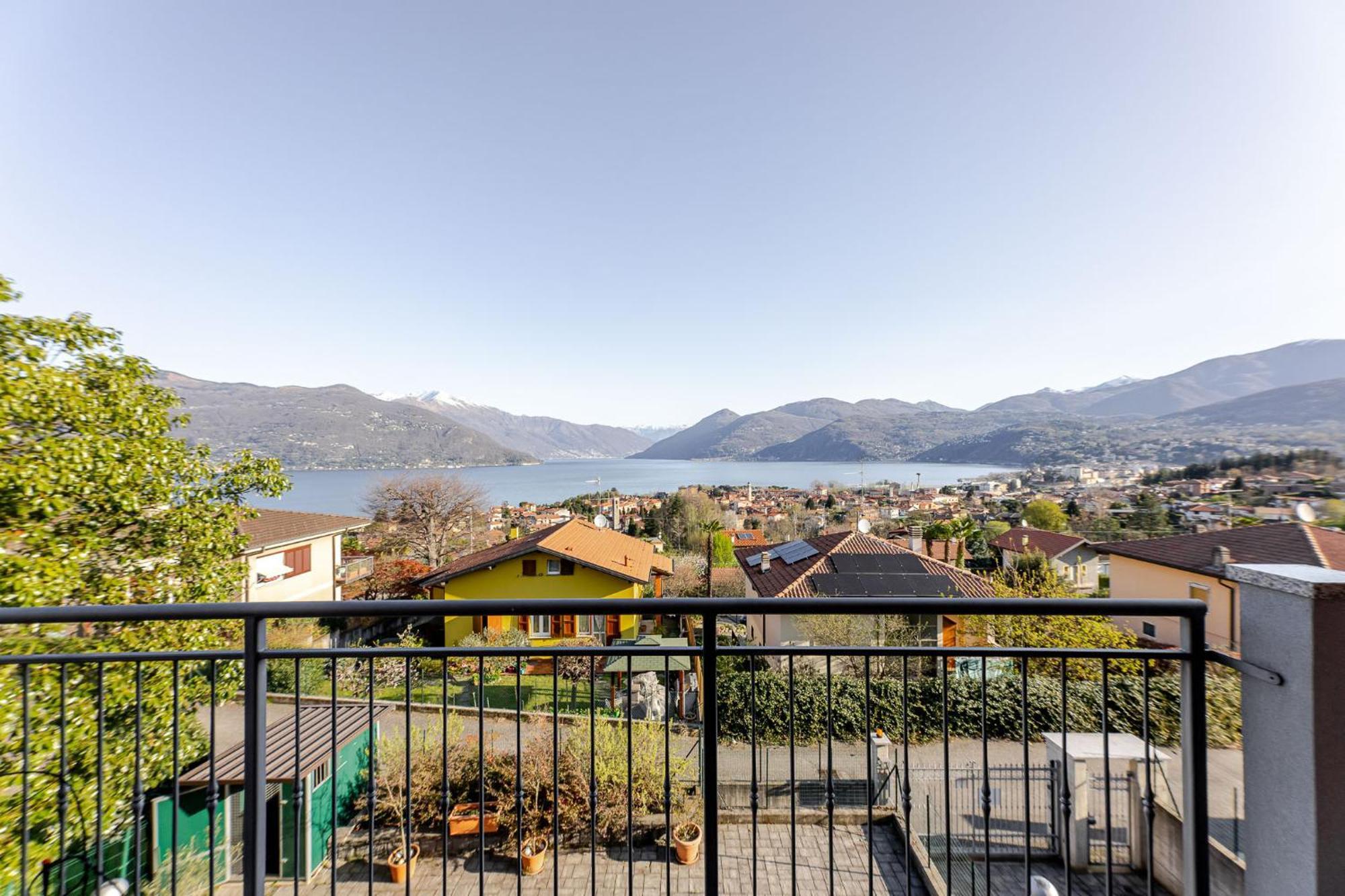 Casa Elena - Bella Vista Lago Germignaga Exterior photo